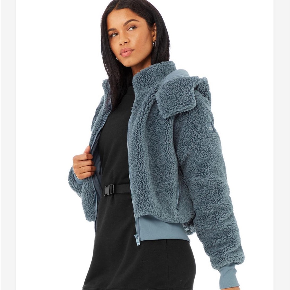 Alo Foxy Sherpa Crop Coat
